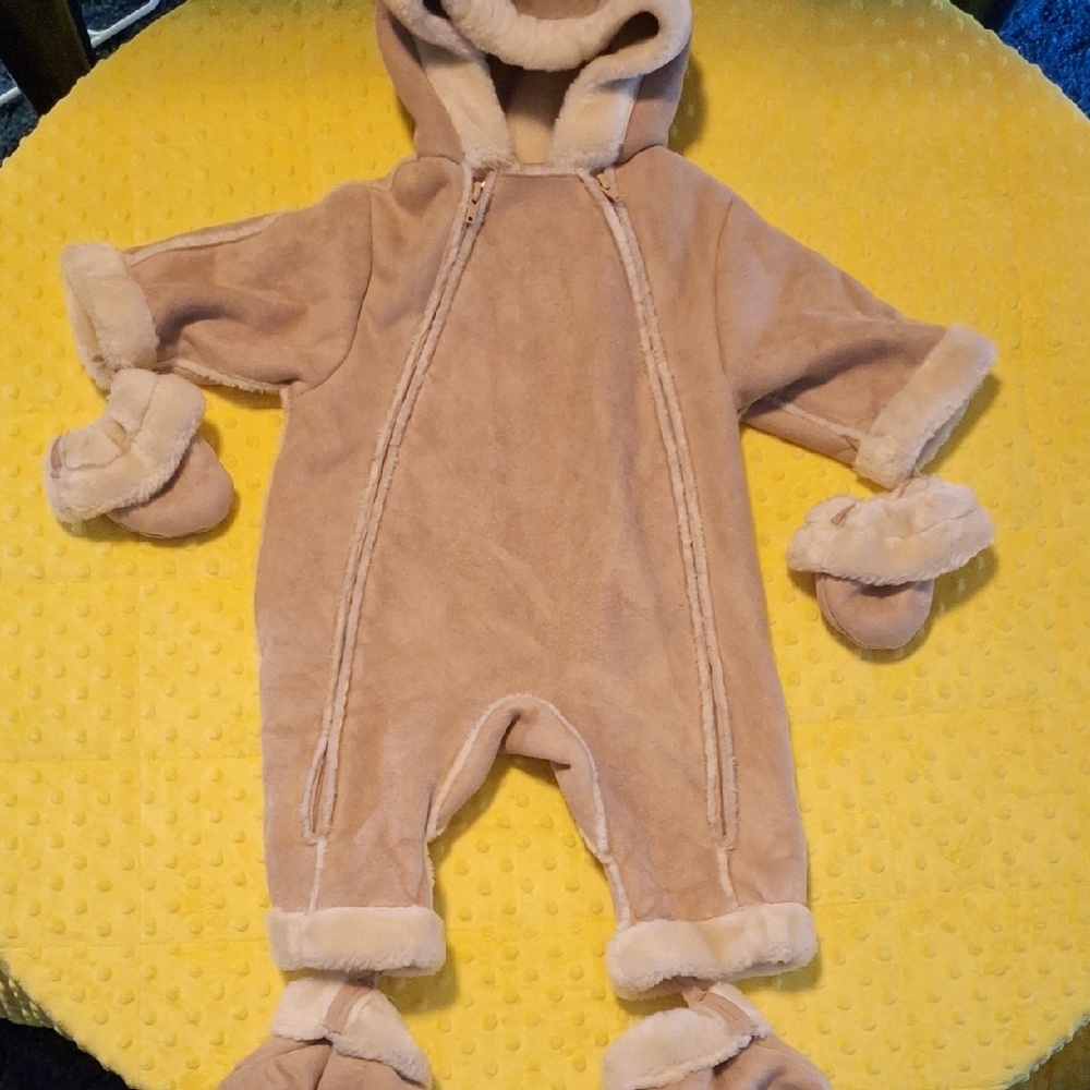 Levi's Cozy Tan Fleece Footie with Hood